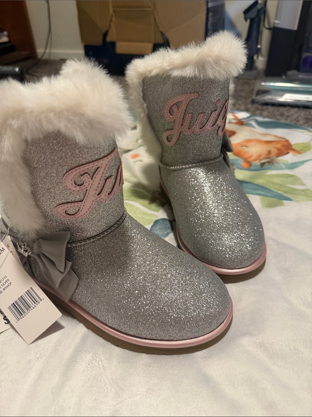 Juicy Couture Kids Silver Glitter Faux Fur Boots with Pink Trim